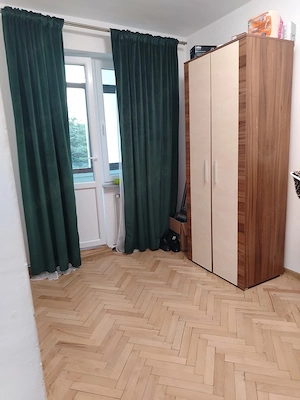 cv 29 Al.Aurora , apartament 3 camere decomandat  - imagine 3