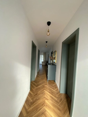 Vând casă individuală în Moșnița Veche - Proprietar - 100 mp utili -731 mp teren - imagine 2