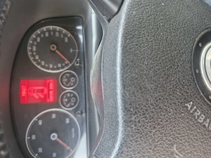 Vand turan 1.9 tdi,7 locuri ,2009 - imagine 5
