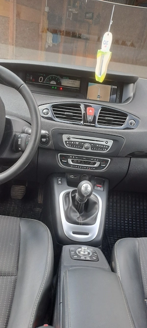 Vind renault scenic 3 1.5 dci din 2012 - imagine 3