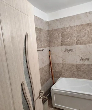Apartament 2 camere decomandate zona KM 5 - imagine 6