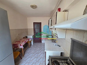 Apartament 3 Camere Decomandat, 2 Balcoane – Ultracentral, Bld. Unirii - imagine 2
