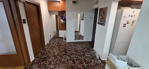 Inchiriez  apartament 4 camere