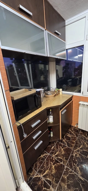 Inchiriez  apartament 4 camere - imagine 7