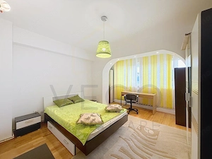 3 camere decomandate, balcon, zona Centrala - Piata Cipariu-Fac.Drept - imagine 7