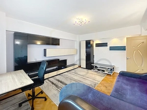 3 camere decomandate, balcon, zona Centrala - Piata Cipariu-Fac.Drept - imagine 3