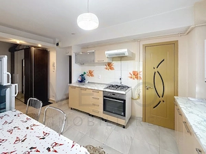 3 camere decomandate, balcon, zona Centrala - Piata Cipariu-Fac.Drept - imagine 11