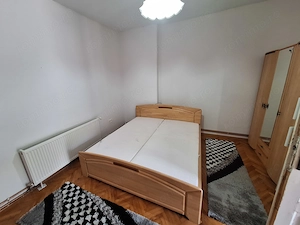300 euro!!!Ap.cu 2 camere cheltuieli incluse Zona Mehala - imagine 2