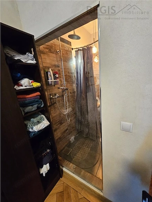 Investitie la cheie in zona centrala! 2 apartamente la casa, transformate in 3 unitati independente  - imagine 16