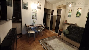 Investitie la cheie in zona centrala! 2 apartamente la casa, transformate in 3 unitati independente  - imagine 15