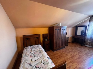 Set mobilier antic din lemn masiv   peste 115 ani vechime   complet restaurat