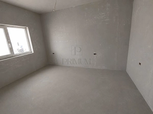 Duplex despartit prin baie - canalizare - mansardabil - imagine 4