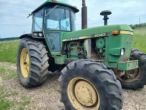 Dezmembrez John Deere 4040 - imagine 3