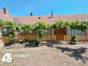 Casă în Secusigiu cu teren 1459 mp, fs.20 ml, 4 camere +anexe - imagine 10