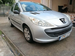 peugeot 206+ 1.4 benzina  an 2011 - imagine 4