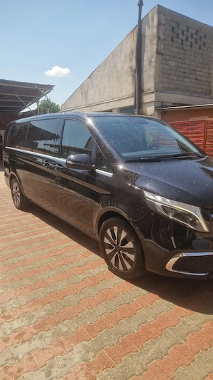 Inchiriez microbuz Mercedez V Class