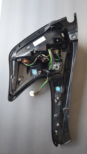 Lampa stop stanga Nissan Juke F15 - imagine 2