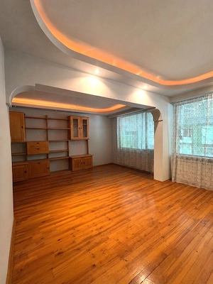 Apartament spațios și luminos cu 4 camere, 2 băi și terasă – Micro 20