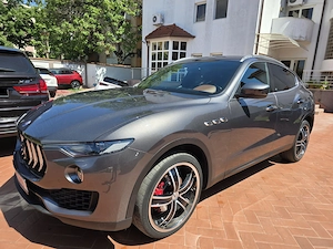 Maserati Levante Garantieauto.ro  Q4 AWD Comenzi Vocale Keyless Distronic LED R22 - imagine 5