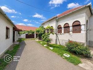 Casa stil brancovenesc, 2 corpuri, localitatea Ususau - imagine 2