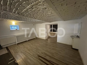 Spatiu comercial de inchiriat 4 camere 85 mpu Central Sibiu - imagine 4