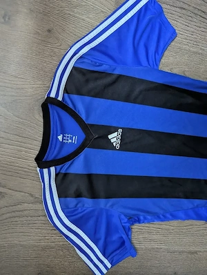 Tricou sport mărimea S firma Adidas 