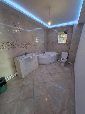 Inchiriez apart 4 camere Parneava - Str. Oituz ID:RH-45325-property - imagine 8