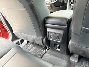 Mitsubishi Eclipse Cross PHEV 4WD | 12 2  km | Fără accidente  Preț: 21.900   negociabil  - imagine 7