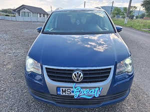 Volkswagen Touran 1.4 TSI  - imagine 8
