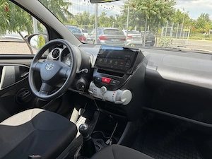 Toyota Aygo   Primul proprietar - imagine 12
