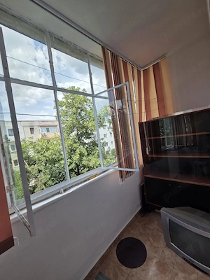 Apartament cu 2 camere de inchiriat   zona Crang   Democratiei   etaj 3din4   - imagine 10