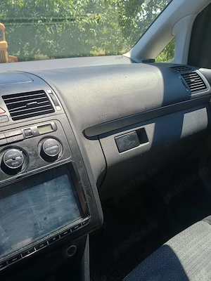 Vand volkswagen touran - imagine 2