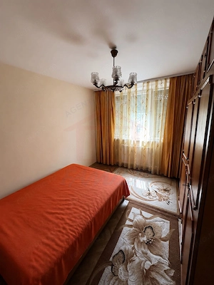 Apartament 2 camere, etaj 3, în inima cartierului Tiglina 2 - imagine 2