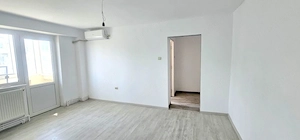 De vanzare apartament cu 2 camere, renovat, etaj9, Viziru 3, 43.000 euro - imagine 5