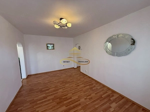 Apartament 3 camere de vanzare in Bacau - imagine 7