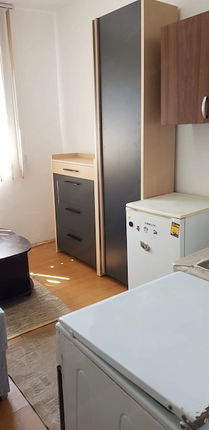 Garsonieră de închiriat 