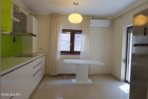 Giroc - Str Marte - 2 Camere 53 MP, Terasa 11 MP, Curte 43 MP, Parcare - imagine 3