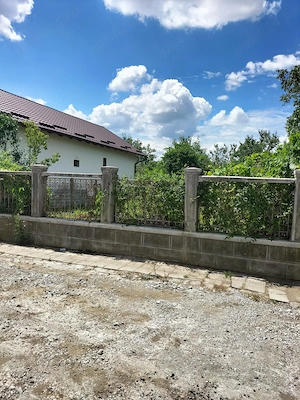 De vanzare casa cu 4 camere si teren generos de 850mp - imagine 5