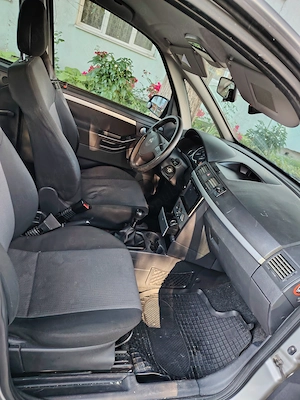 Vând Opel Meriva 2006 1.7 - imagine 5