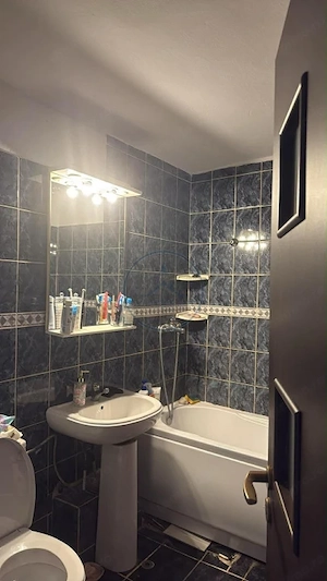 Apartament decomandat cu 2 camere , 55 mp - imagine 7