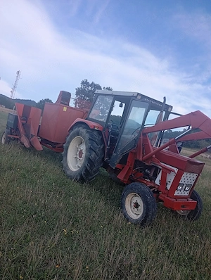 vând tractor si o culegătoare de mălai  - imagine 6