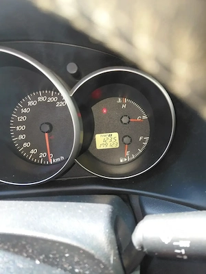Vând mazda 3 1.6benzină benzină an 2004 - imagine 7