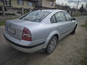 Volkswagen Passat 1.9 tdi 2004 cod motor AVB - imagine 4