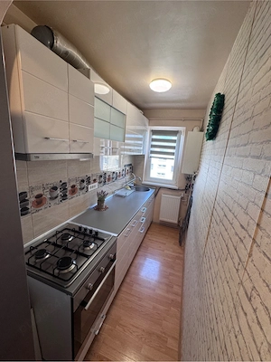vand apartament mobilat si utilat ,eraj 4 4,36mp - imagine 5
