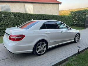 Mercedes-Benz E-Class W212 4matic - imagine 3