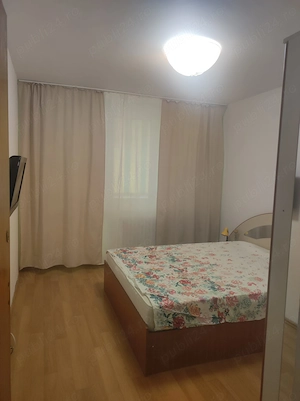 Vând Apartament 3 Camere, Str Valea Călugărească Nr 4, Bl 5  - imagine 3