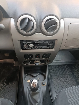 Dacia Logan 1.4 benzina . 78 mii km.2009  - imagine 9