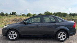 Vand autoturism Ford Focus din 2011, motorizare 1,6 motorina, km reali 132.806 