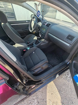 Vând VW Golf 5 an 2005 - imagine 4