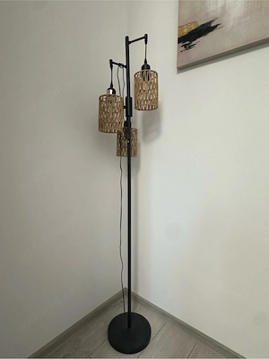 lampa de podea